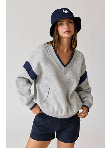 V-Neck Pullover