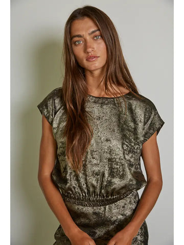 metallic bubble hem top